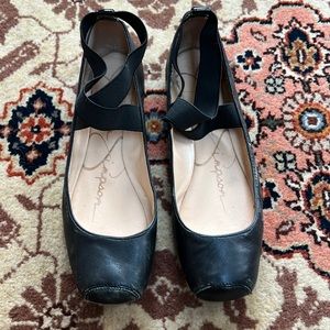 Leather BalletFlats with crossover straps